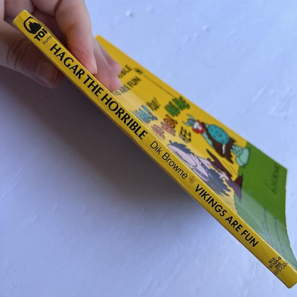 Vintage Hagar The Horrible Vikings Are Fun Dik Browne 1982 Paperback Comic Book - Picture 7 of 7